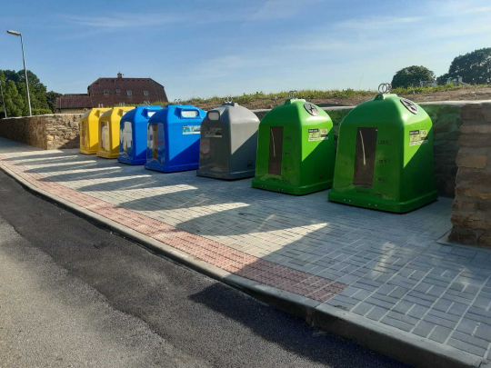 Recyklační kontejnery
